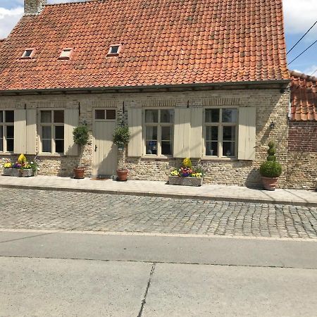 Hotel Gastenverblijf De Voute Alveringem Exterior foto